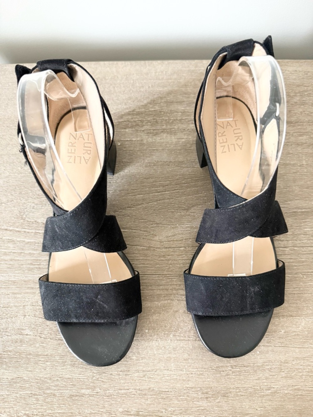 Naturalizer Adele Black Crisscross Block Heel Sandals Size 8.5 - Picture 3 of 7